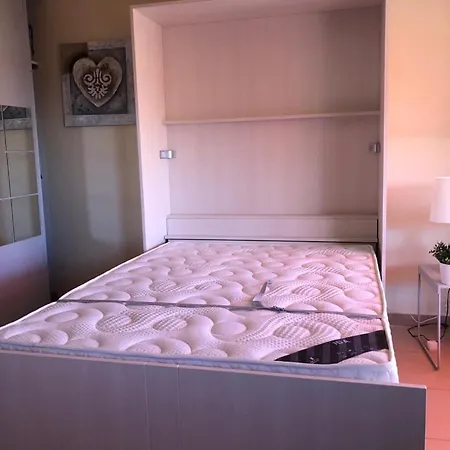 Vittoria Immobilier 11 - Reglement Sur Place - Cheques Acceptes Lägenhet